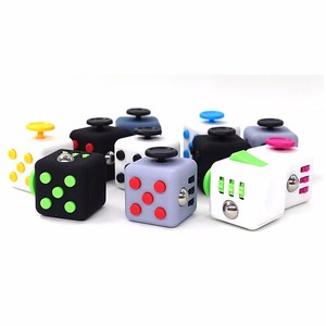 2017 Venta caliente Magie Anti Stress Cube, Fidget Cube - Product Image 6