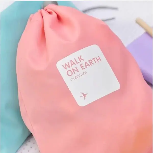 Рекламные экологически чистые красивые водонепроницаемые сумки из полиэстера на шнурке индивидуальный пылезащитный чехол для ткани в подарок