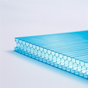 Panneaux sandwich en nid d'abeille en <span class=keywords><strong>plastique</strong></span> PC pour murs et toits - Product Image 1