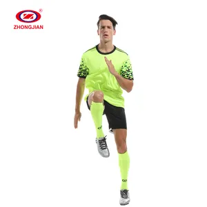 Hoge Kwaliteit Custom Thailand Jersey Voetbal Uniform Korte Mouw Training Team Uniform Voetbal Shirt