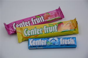 Delicioso sándwich de frutas sabor líquido lleno de goma (centro-fruta) dulces - Product Image 3