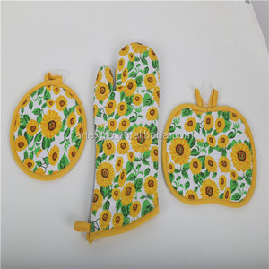 Bộ Bếp 4 Chiếc Tạp Dề, Khăn, Lò Nướng, Giá Đỡ Nồi - Product Image 4