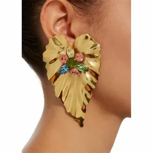 KM European American Style Inlay Rhinestone Colorful Leaf Large Metal Stud Earrings Big Heart Shape Earrings for Girls