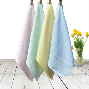 Petit Carré <span class=keywords><strong>Coton</strong></span> Visage Serviette Logo Personnalisé <span class=keywords><strong>Gant</strong></span> <span class=keywords><strong>De</strong></span> <span class=keywords><strong>Toilette</strong></span> Blanc Couleur - Product Image 1
