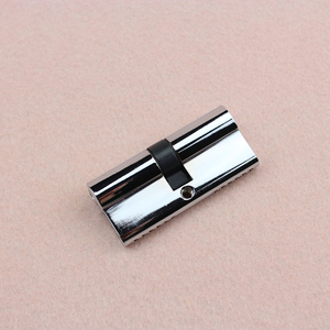 Euro Standard 70mm <span class=keywords><strong>cilindro</strong></span> serratura <span class=keywords><strong>con</strong></span> 3 tasti cromato luminoso biadesivo profilo - Product Image 5