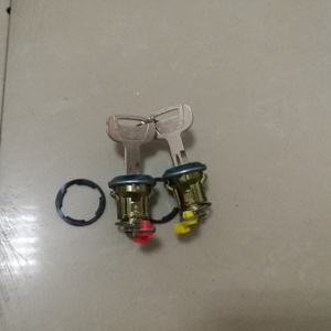 Bộ Phận Thân Xe Tải Khóa Cửa Với Chìa Khóa Cho <span class=keywords><strong>Hino</strong></span> 700 - Product Image 2