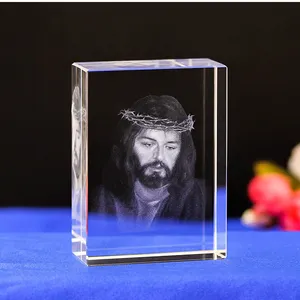 Neuer Großhandel 3D Laser gravur Kristall würfel Christian Jesus Serie Kristall religiösen Souvenir Glas würfel