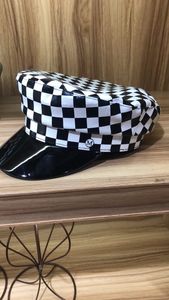 Nuovo Cappello da Pescatore Classico a Quadri per Donna, Berretto Piatto in Pelle PU Stile Marinero, Cappello Baker Boy - Product Image 5