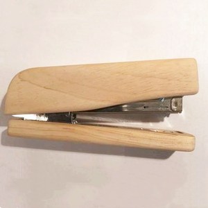 Fsc creative <strong>novelty</strong> wooden <strong>stapler</strong> stitcher stapling machine <strong>stapler</strong> cn oem customized natural wood color