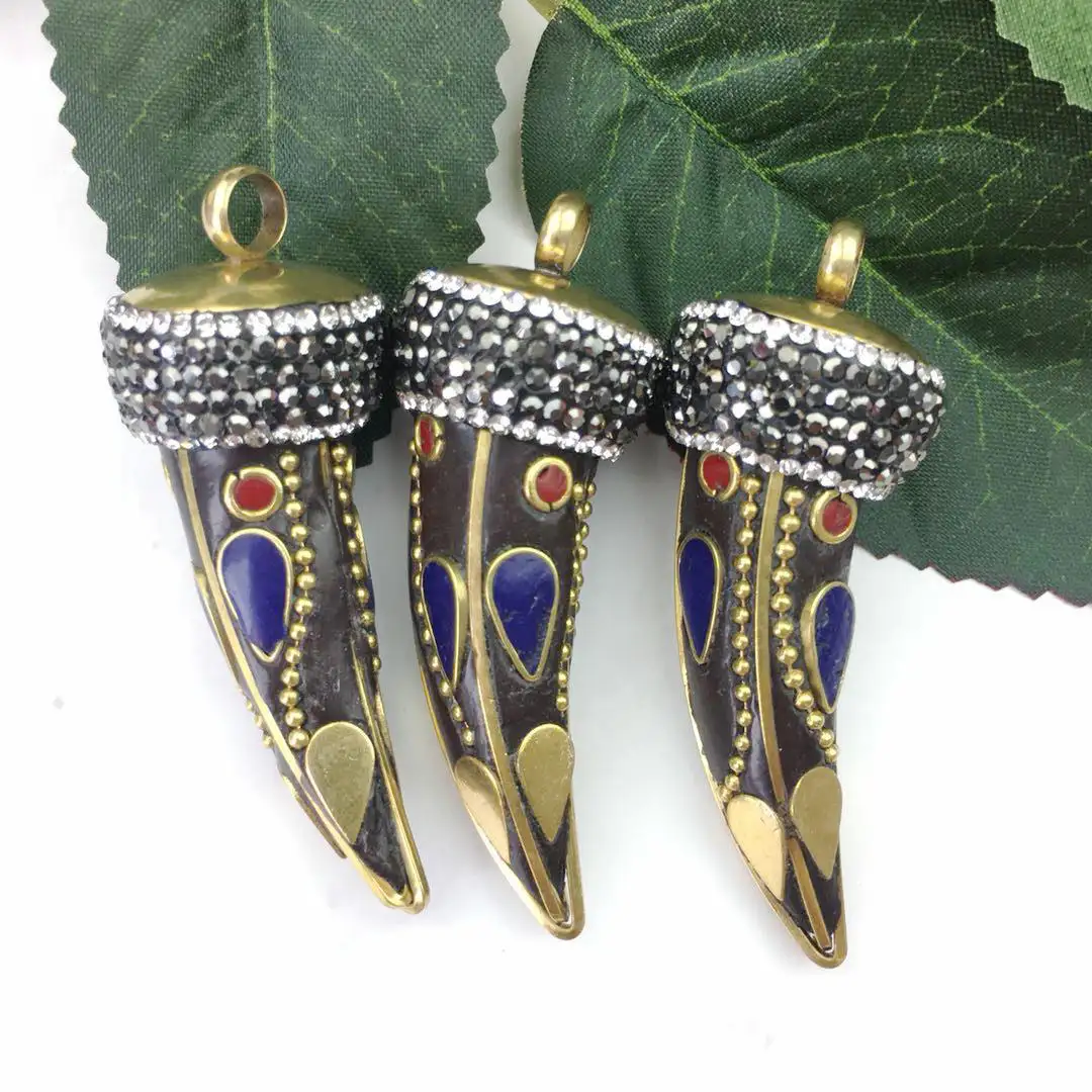 Di prezzi all'ingrosso di gioielli fatti a mano in pietra naturale Nepal corno pendente per gioielli FAI DA TE
