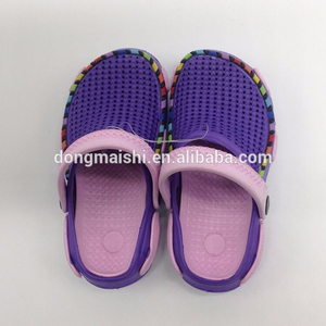 Chino sandalias niños zapatos para caminar plataforma de plástico LUGAR DE zuecos - Product Image 6