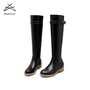 <span class=keywords><strong>Stivali</strong></span> da <span class=keywords><strong>equitazione</strong></span> da donna con tacco piatto <span class=keywords><strong>in</strong></span> <span class=keywords><strong>pelle</strong></span> pu nera di vendita calda di ultimo stile 2018 - Product Image 2