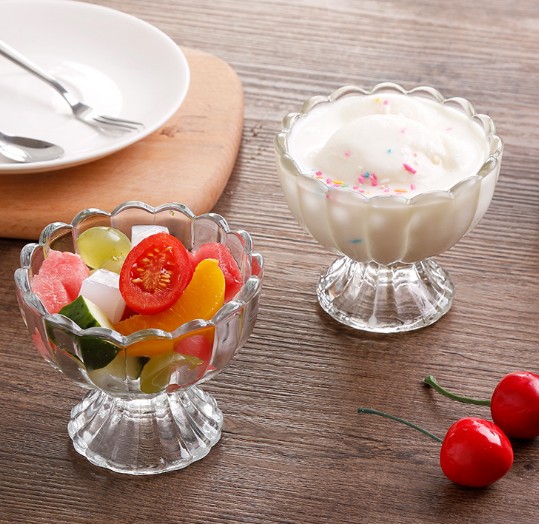 Tasteful Glass Dessert Cup Clear Ice Cream Glass Cup Lotus Shaped Glass Ice Cream Cup