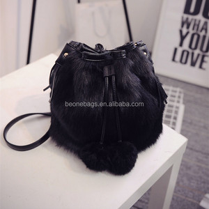 Grazia imitazione <span class=keywords><strong>di</strong></span> <span class=keywords><strong>lusso</strong></span> della piuma pelliccia borsa <span class=keywords><strong>di</strong></span> paglia sacchetto <span class=keywords><strong>di</strong></span> mano per la donna <span class=keywords><strong>di</strong></span> genere - Product Image 2