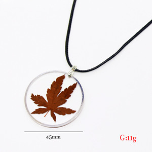 Toptan özel romantik akçaağaç yaprağı takı kadınlar yuvarlak kolye akçaağaç yaprağı kolye erkekler için - Product Image 4