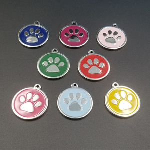 Bán Buôn Và Tùy Chỉnh Thực Hiện Nickel Mạ Kim Loại Đầy Màu Sắc Men Sơn Pet Claw Paw Shaped Dog Tag - Product Image 6