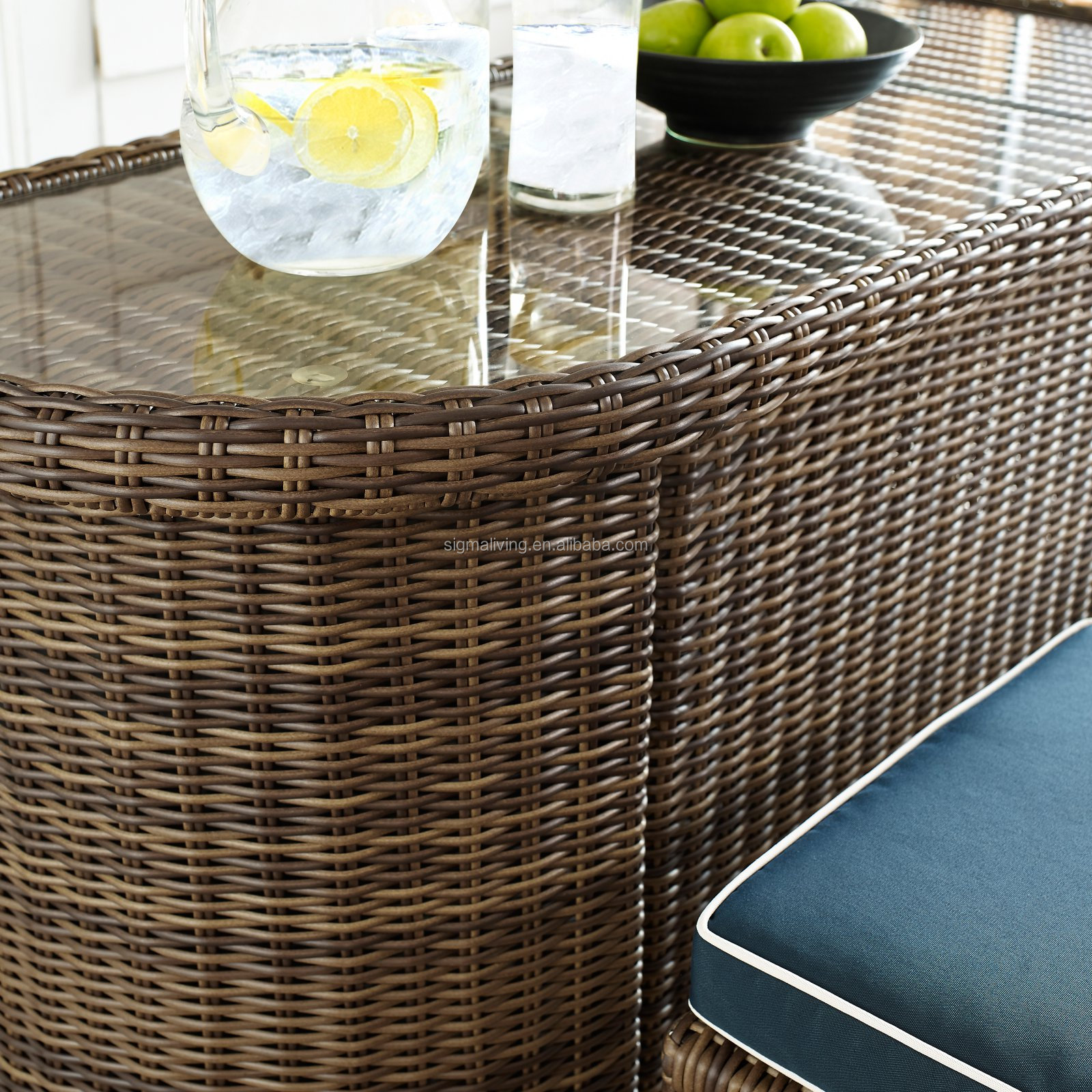 Wholesale Outdoor Cheap High Quality Wicker Patio Cube Set Rattan Furniture Outside Garden Home Bar Table Stool Chair Sets