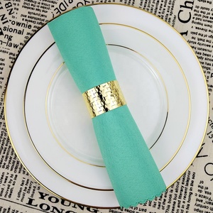 Anelli <span class=keywords><strong>Portatovaglioli</strong></span> BGN Eco-Friendly <span class=keywords><strong>in</strong></span> Oro e <span class=keywords><strong>Argento</strong></span> con Design Moderno Intrecciato per Cerimonie di Laurea - Product Image 3