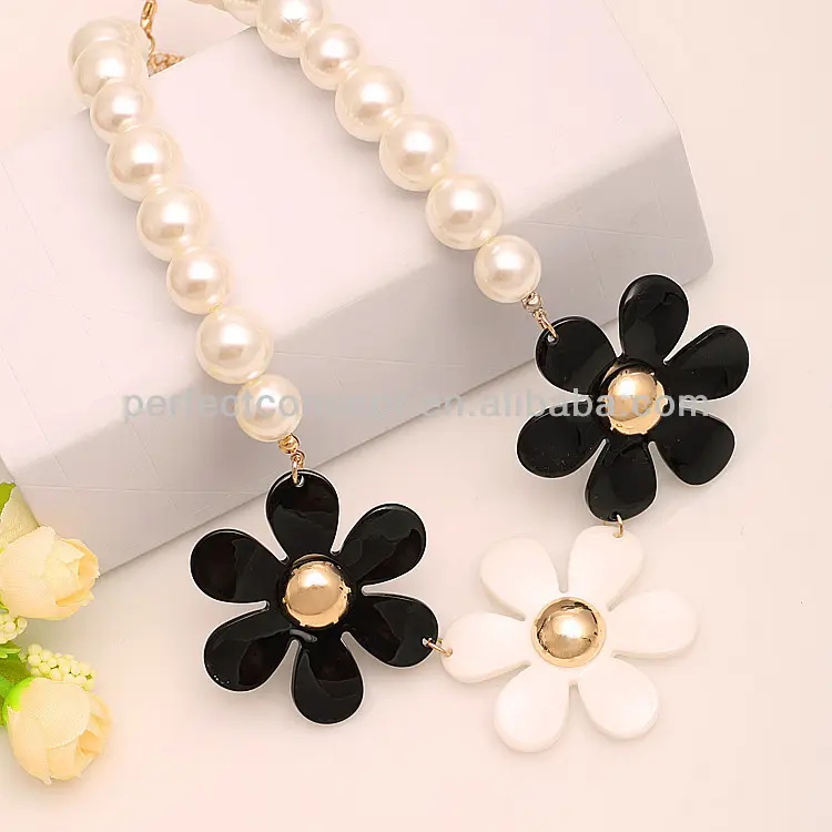 新しい設計熱い販売の真珠2014年w/花のペンダントネックレスの宝石