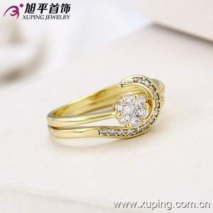 13004 Xuping color oro 14K elegante coppia di anelli che si intrecciano uno con solitario e l'altro con strass per donne - Product Image 4