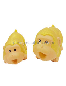 China fabricante a granel juguetes plástico mono animal juguete - Product Image 1