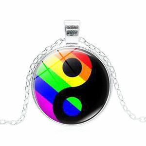 Venta al por mayor 3 colores latón antiguo negro plateado Lgbt accesorios Arco Iris bandera Gay lesbiana orgullo colgante collares - Product Image 6