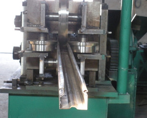 Cửa Trượt Kênh Đường Ray Con Lăn Shutter Cửa Hướng Dẫn CuộN Máy Ép - Product Image 2