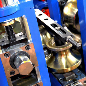 Machine à tube soudé tube rouleau <span class=keywords><strong>ancien</strong></span> moulin rond/carré tuyau faisant la machine tubes soudés rouleau formant la machine - Product Image 5
