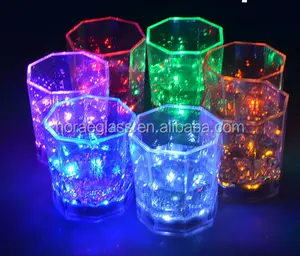 Cangkir lampu Led berkedip warna-warni 170ML gelas sampanye Led ajaib cangkir minuman Bar bir anggur untuk pesta pernikahan KTV