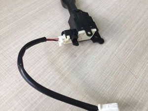 84632-34017 สวิทช์ควบคุมการเดินเรือสำหรับ Camry Corolla Highlander - Product Image 3