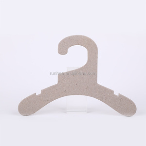 FSC OEM fournisseurs vêtements <span class=keywords><strong>pantalon</strong></span> <span class=keywords><strong>multi</strong></span> fonctionnelle vêtements anti slip papier carton <span class=keywords><strong>cintre</strong></span> pour bébé enfants - Product Image 1