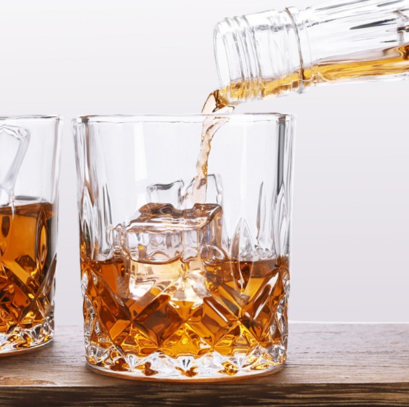 Lead Free Crystal Whiskey Decanter And Glasses Set Clear Glass Decanter Set