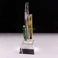 Pujiang Fabricant Coloré trophée de flamme en cristal avec base transparente