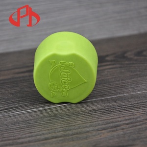 Bán Buôn 20Oz PET Rõ Ràng Nhựa Nước Chanh Chai Nước Giải Khát Với Vít Vương Miện Cap - Product Image 5