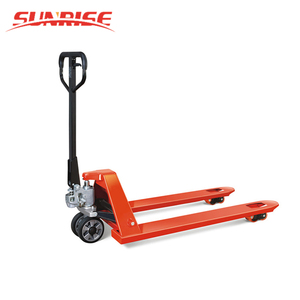 China bajo precio de <span class=keywords><strong>2</strong></span>,5 toneladas Straddle del camión de paleta de la <span class=keywords><strong>mano</strong></span> para la manipulación de mercancías - Product Image 1