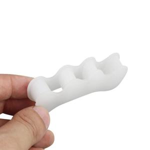 Gel <span class=keywords><strong>de</strong></span> <span class=keywords><strong>silicona</strong></span> <span class=keywords><strong>de</strong></span> grado médico, <span class=keywords><strong>separador</strong></span> Invisible <span class=keywords><strong>de</strong></span> 3 <span class=keywords><strong>dedos</strong></span> para corrección <span class=keywords><strong>de</strong></span> Hallux Valgus, nuevo diseño, superventas - Product Image 3