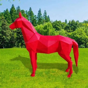 Scultura del cavallo della vetroresina della sezione del taglio di colore rosso all'aperto della statua animale astratta moderna - Product Image 1
