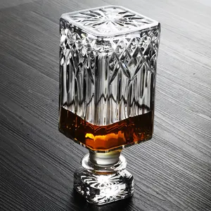 Home Wine, Liquor and Whiskey Glass Decanter with Glass Stopper-Diamond cut.