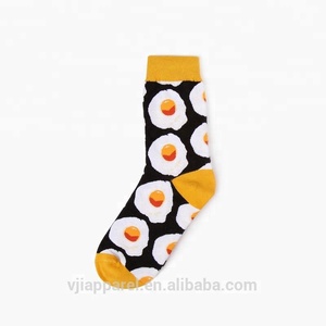 Chaussettes en coton amusantes pour hommes avec motif bacon et œuf frit - Product Image 4