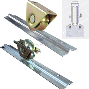 <span class=keywords><strong>Rail</strong></span> de porte coulissante à rainure en V en acier galvanisé robuste avec roulettes - Product Image 3