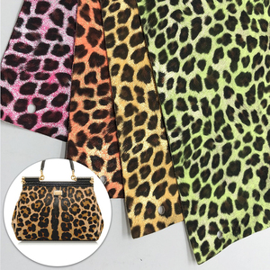 Cuero Sintético <span class=keywords><strong>de</strong></span> PVC Reciclado con Estampado <span class=keywords><strong>de</strong></span> Leopardo para Tarjetas y Tableros - Product Image 1