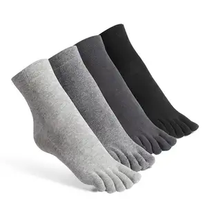 Color sólido hombres vestido 5 dedos calcetines separador negro gris clásico algodón orgánico trabajo calcetines de punta redonda