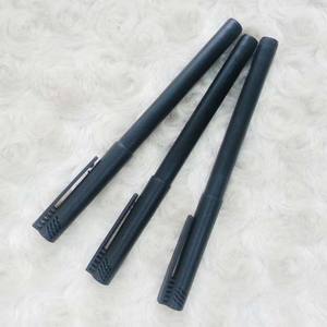 उच्च गुणवत्ता स्थायी लेखन के लिए अल्ट्रा-ठीक टिप स्थायी हस्ताक्षर खाली मार्कर पेन - Product Image 6