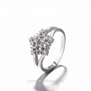 在线批发珠宝便宜价格 925 纯银星级戒指与锆石
