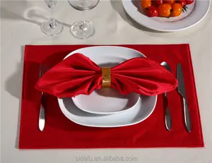 โรงแรมสิ่งทอโต๊ะรับประทานอาหารงานแต่งงานผ้าสีแดงผ้าเช็ดปาก