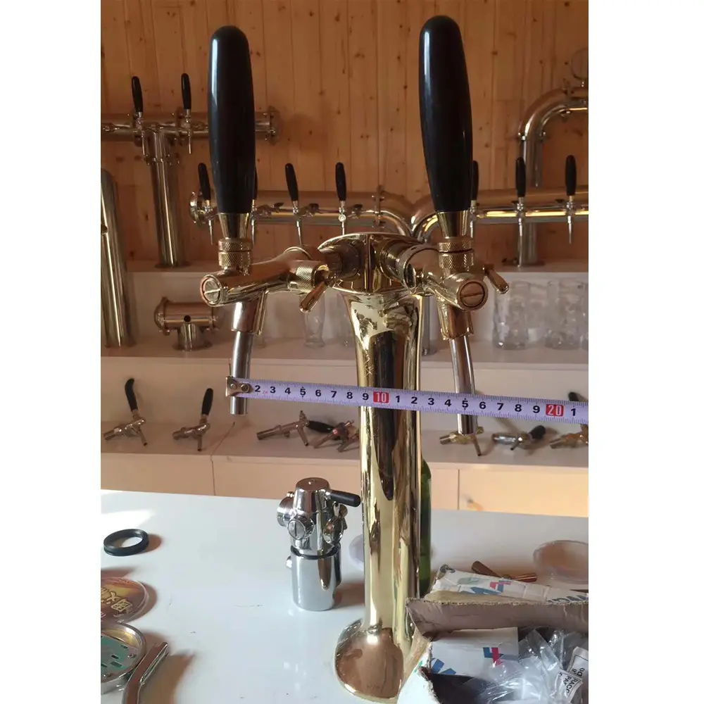 ماكينة صنع الجعة من كوبرا ذهبية اللون مع حنفية مزدوجة لتعويض الجعة