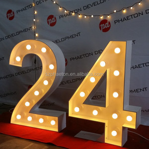 Lettres décoratives pour chapiteau, fournitures pour fête d'anniversaire - Product Image 1
