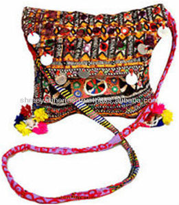 Bolso de Mano Estilo Vintage Banjara Jhola con Correa Larga, Bolso de Hombro Moderno con Forro de Algodón, Diseño de Parches y Media Luna - Product Image 3