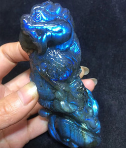 Alta calidad tallada mano natural labradorita piedra dragón con hermosa luz de flash - Product Image 4