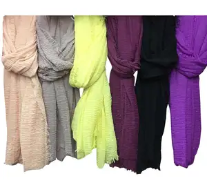 Fashion yiwu manufacturer supplier hot sold europe muslim shawls muffler pareo neck cover wrap viscose fabric ladies hijab scarf